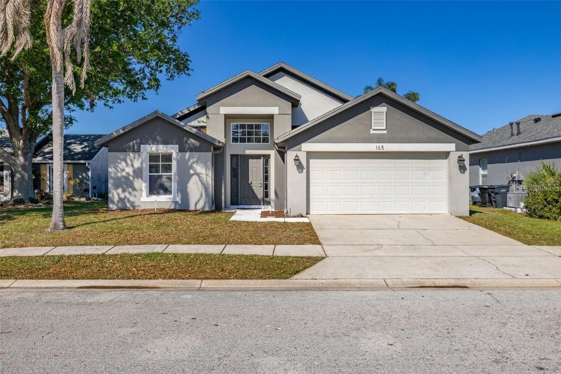 165 Margate Dr., Davenport, FL 33897