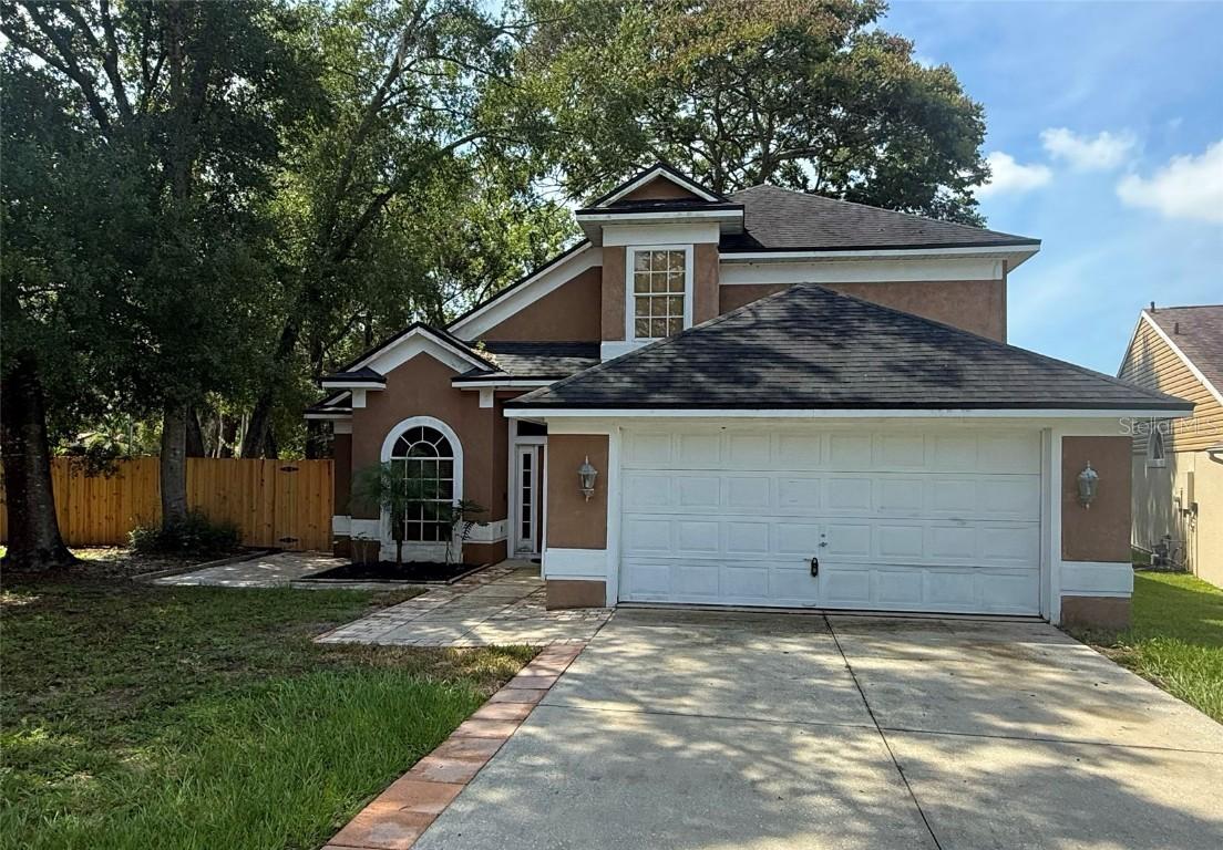 217 Oak Park Pl., Casselberry, FL 32707