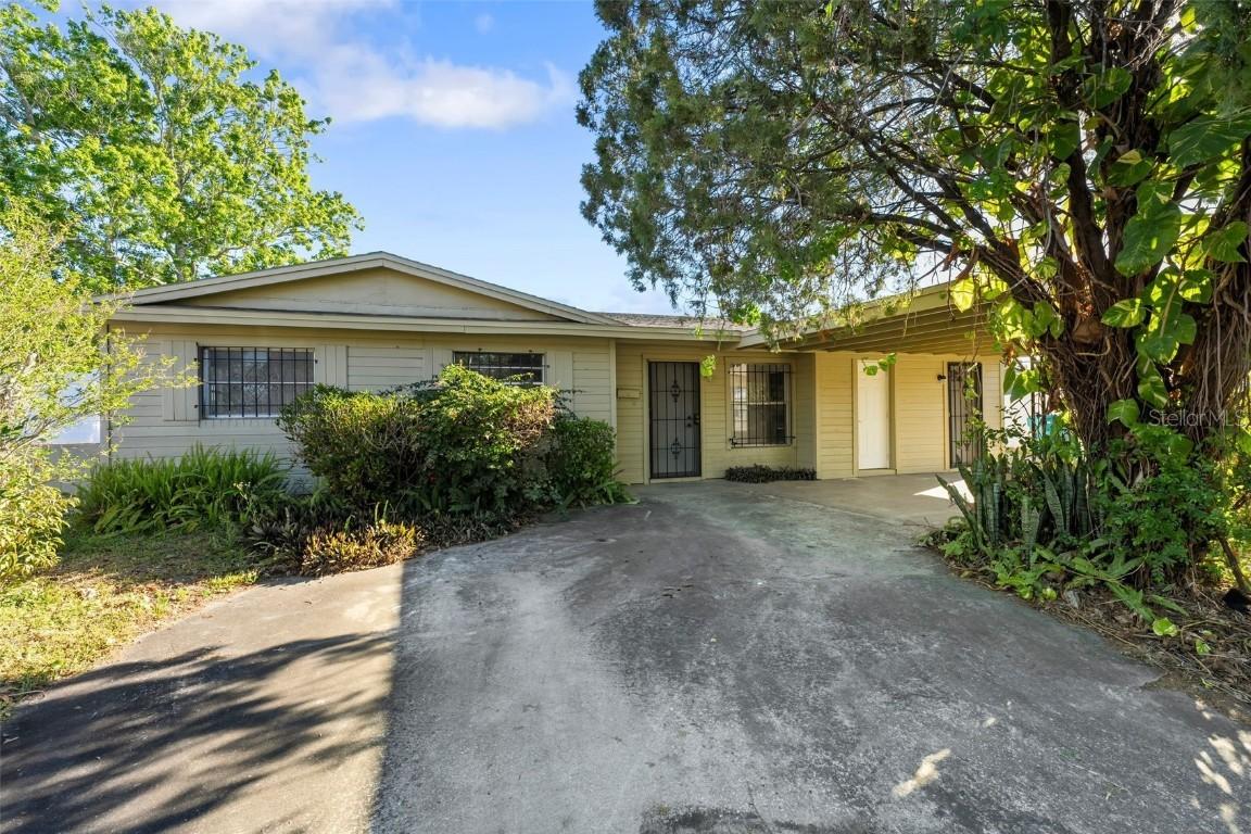 2027 La Due Ct., Orlando, FL 32811
