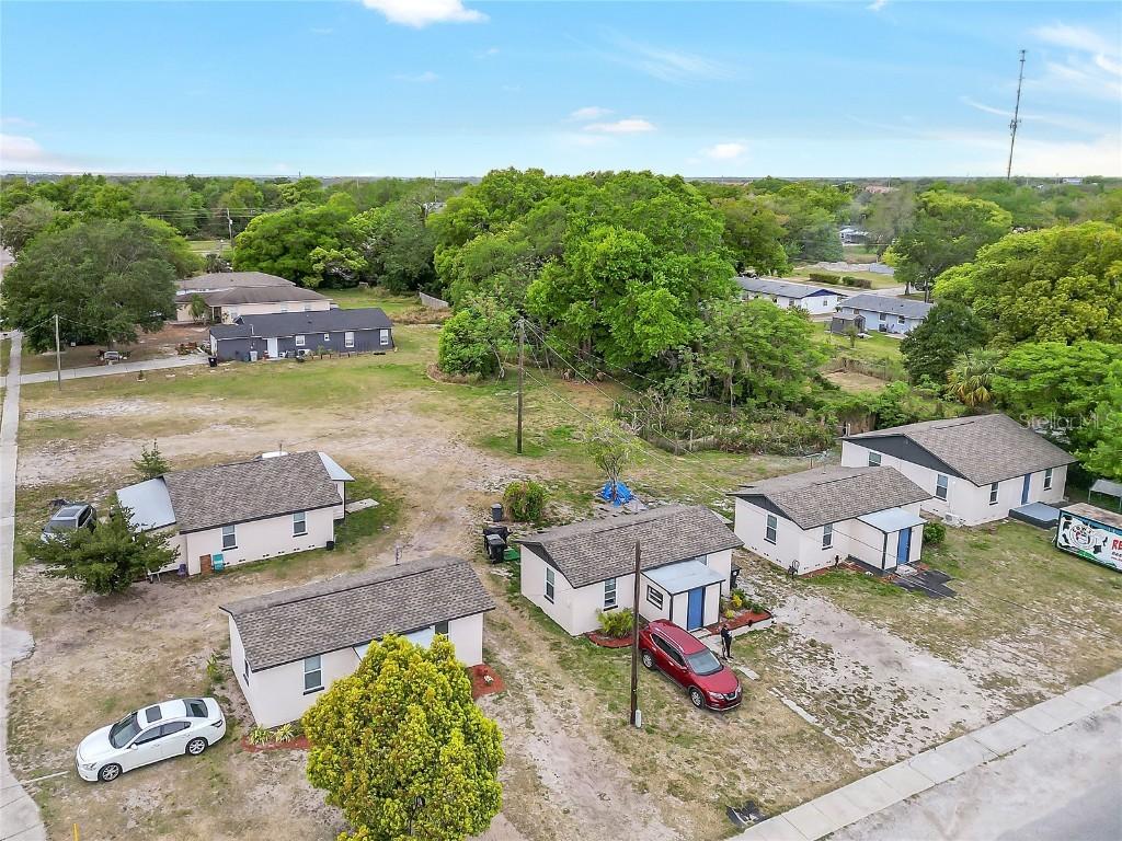 626 Marvin C Zanders Ave., Apopka, FL 32703