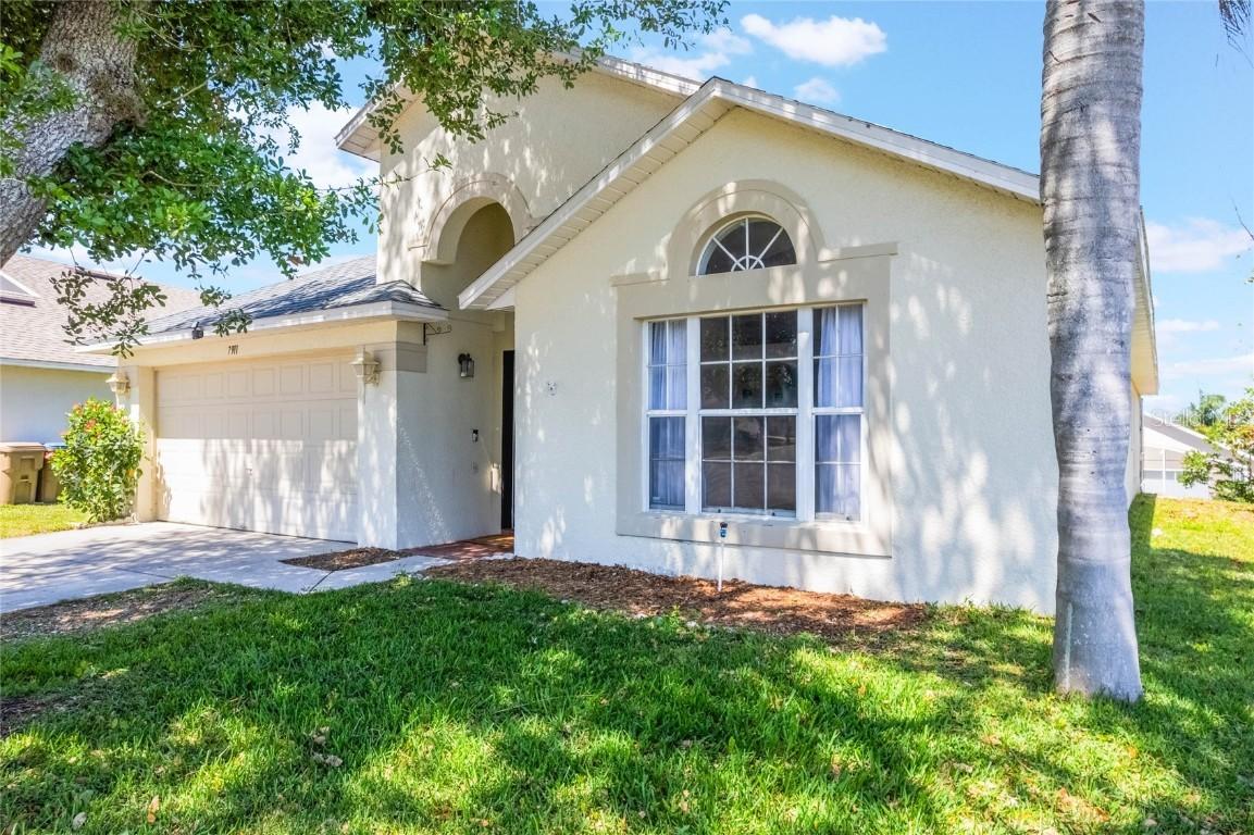 7911 Magnolia Bend Ct., Kissimmee, FL 34747
