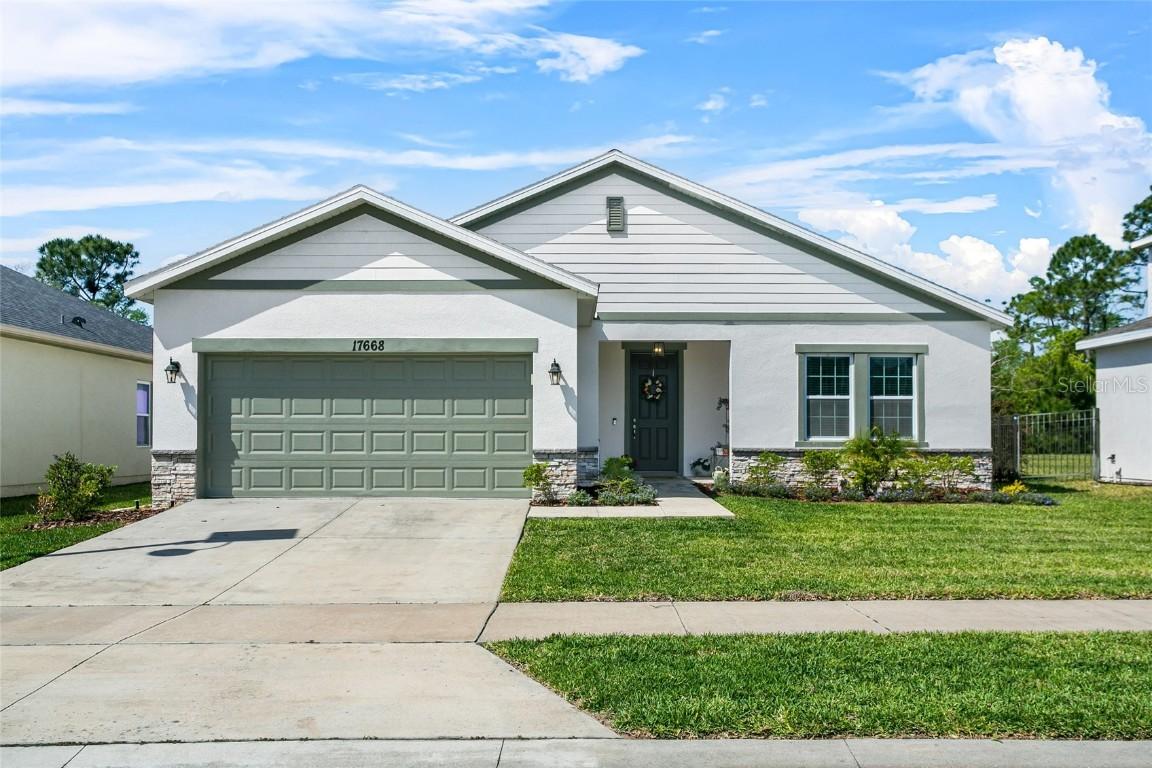 17668 Passionflower Cir., Clermont, FL 34714