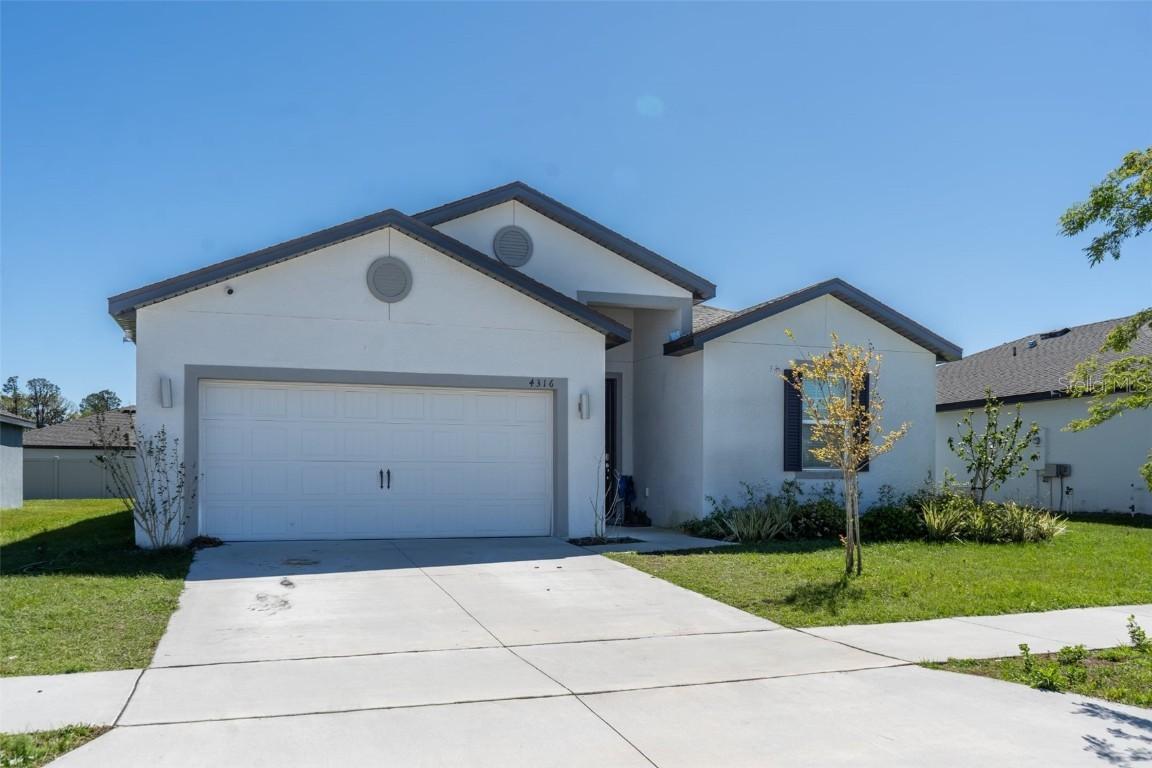 4316 Carrabelle River Ln., Lakeland, FL 33811
