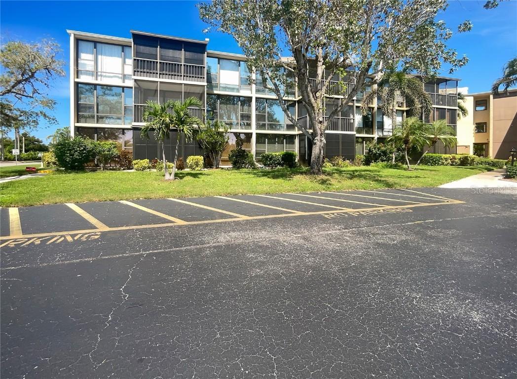 612 Bird Bay Dr. #113, Venice, FL 34285