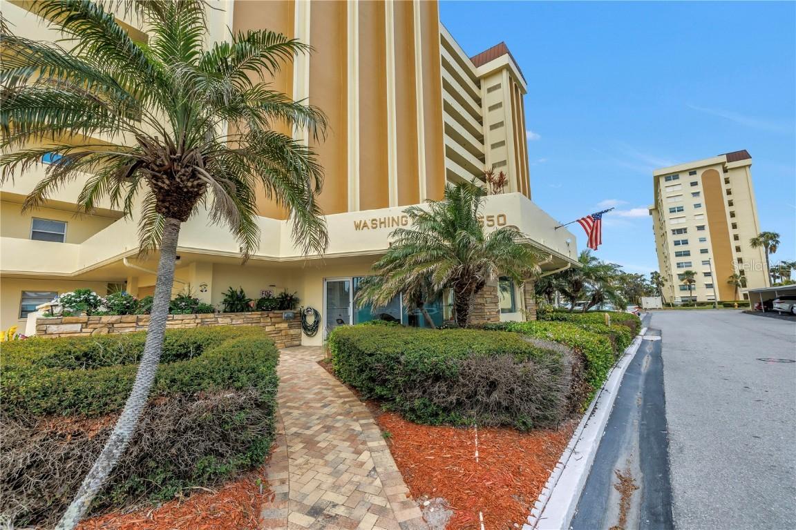 4550 Cove Cir. #408, St Petersburg, FL 33708