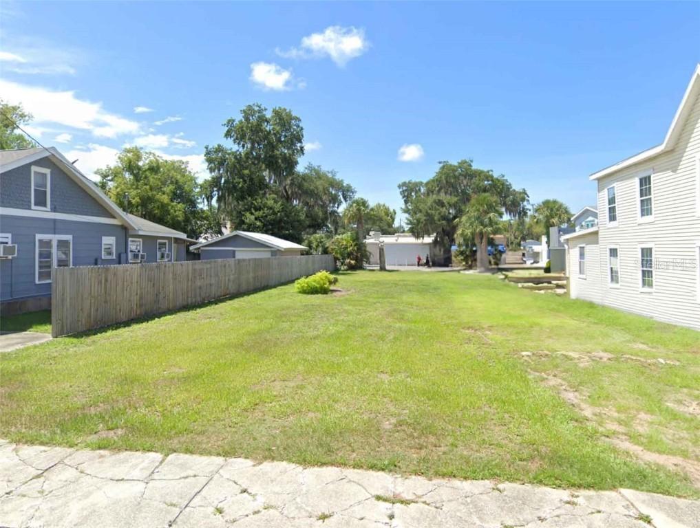 609 Downing St., New Smyrna Beach, FL 32168