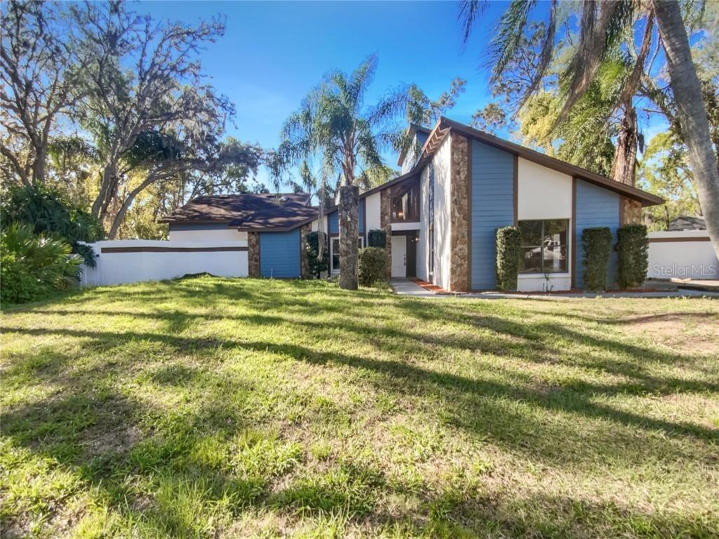 2405 Burlwood Dr., Lutz, FL 33549