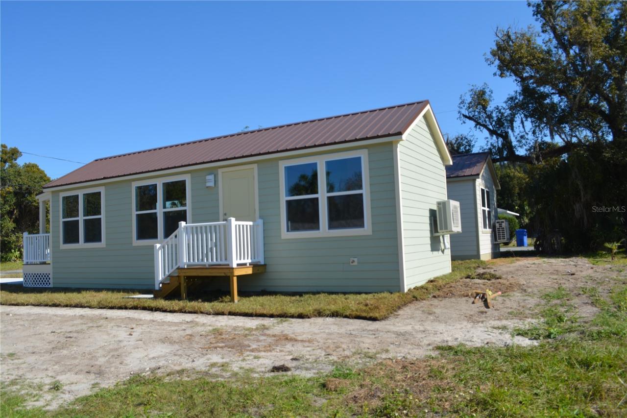 620 Third Street St., Oviedo, FL 32765