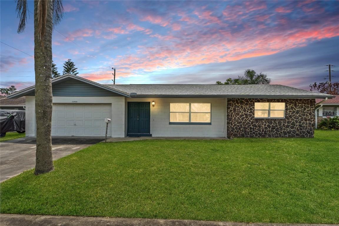 10900 Tangora St., Orlando, FL 32825