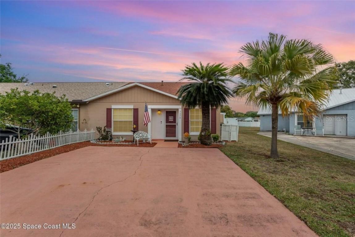 3670 Powder Horn Pl., Titusville, FL 32796