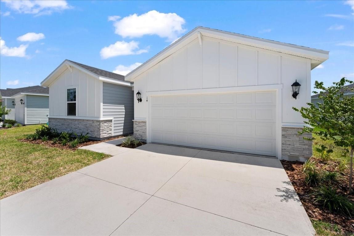 14 Wandering Creek Way, Palm Coast, FL 32164