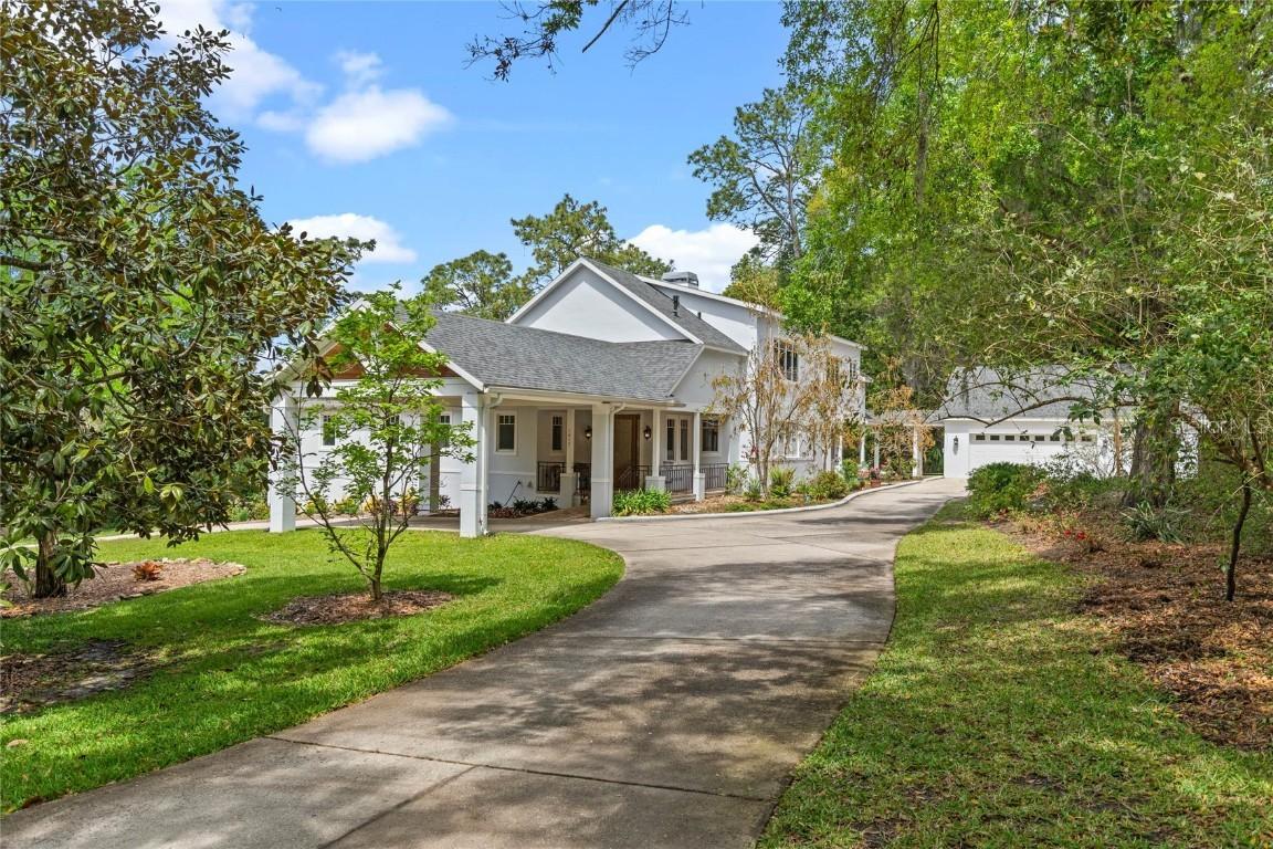 1417 Olympia Ave., Mount Dora, FL 32757