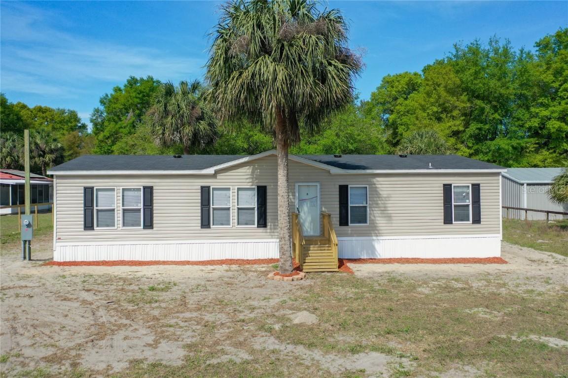 249 County Road 309, Satsuma, FL 32189