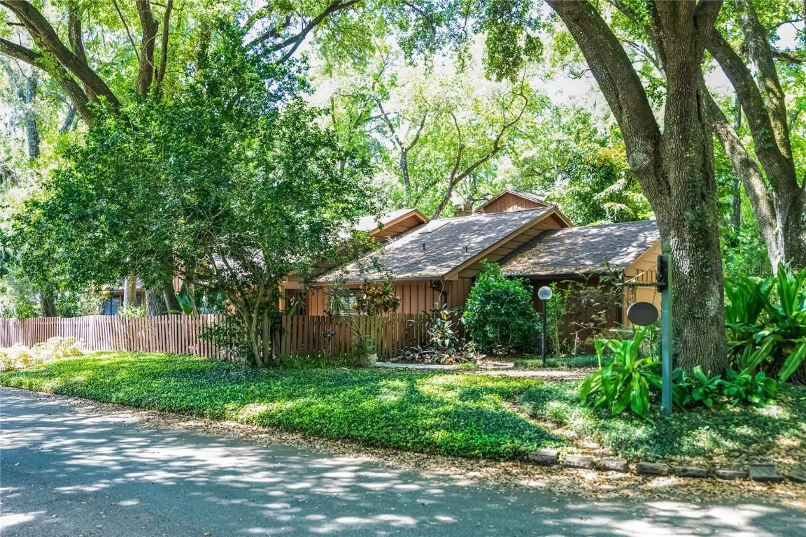 1 W Village Dr., Oviedo, FL 32765