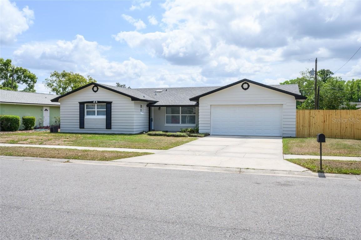 306 Robin Hill Dr., Altamonte Springs, FL 32701