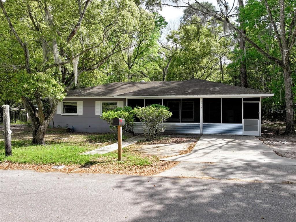 1715 NE 6th Pl., Gainesville, FL 32641