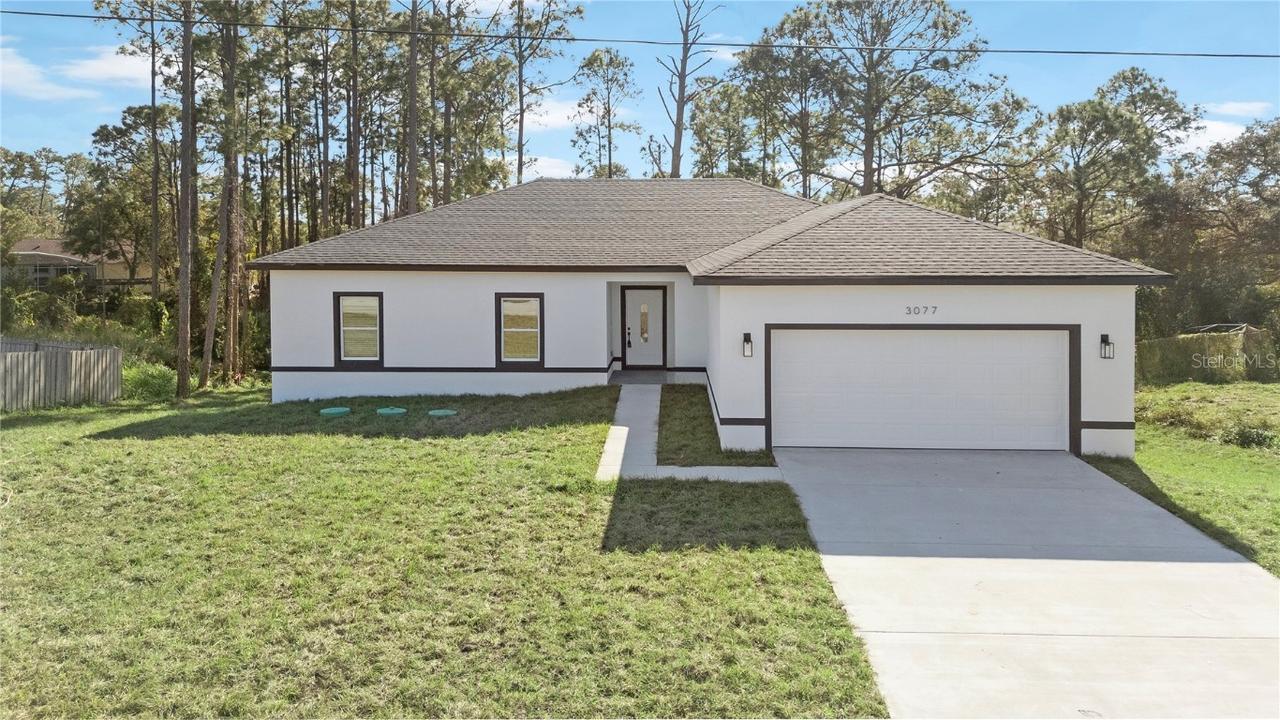 1251 Gladstone Dr., Deltona, FL 32725