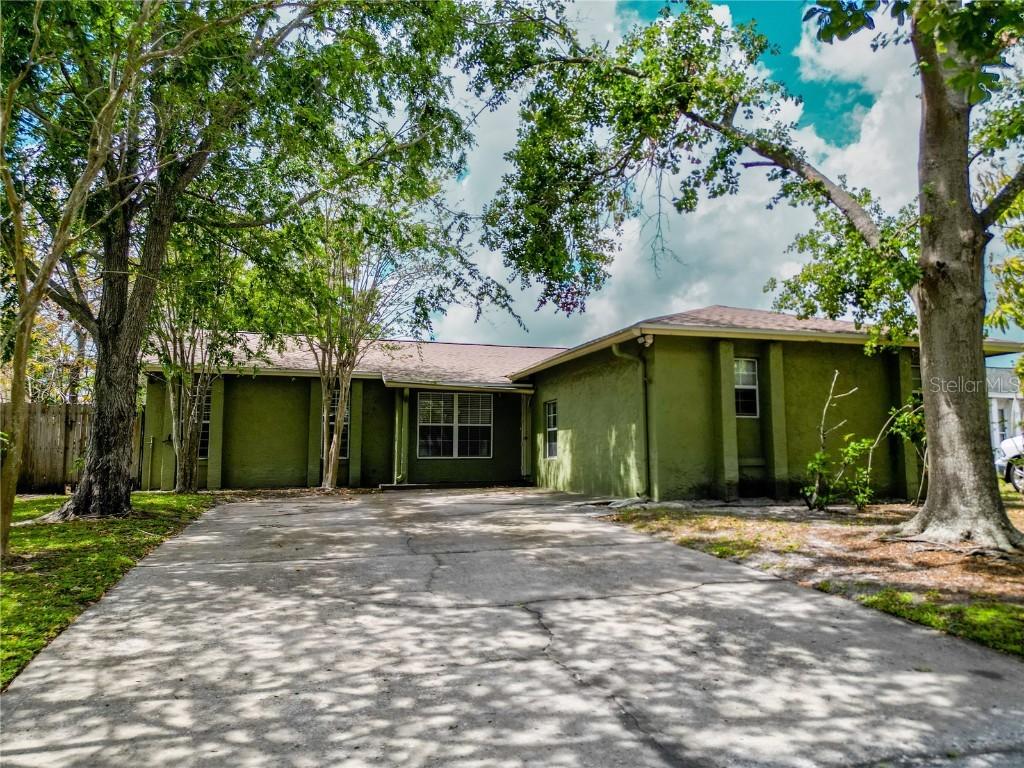 1004 Celtic Ct., Brandon, FL 33510