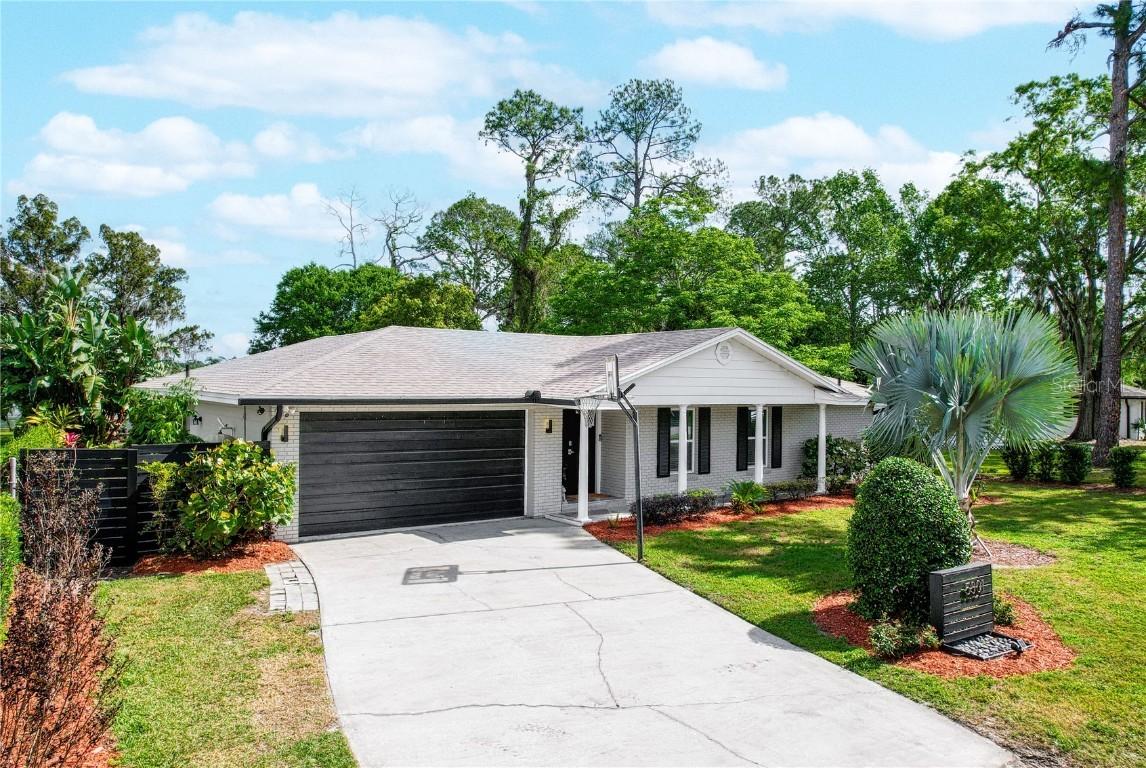 5301 Pineview Way, Apopka, FL 32703