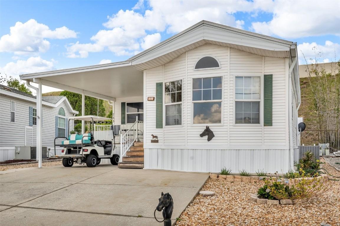 733 Center Crest Blvd., Davenport, FL 33837