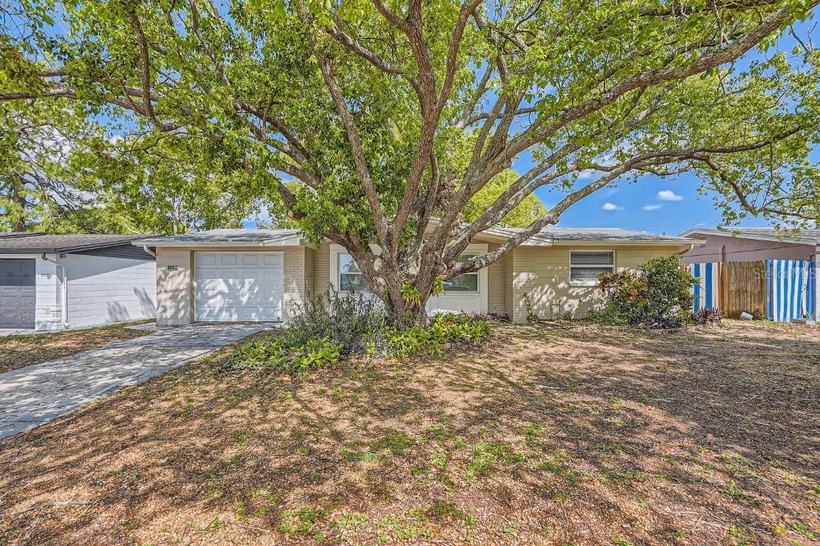 3702 Pensdale Dr., New Port Richey, FL 34652