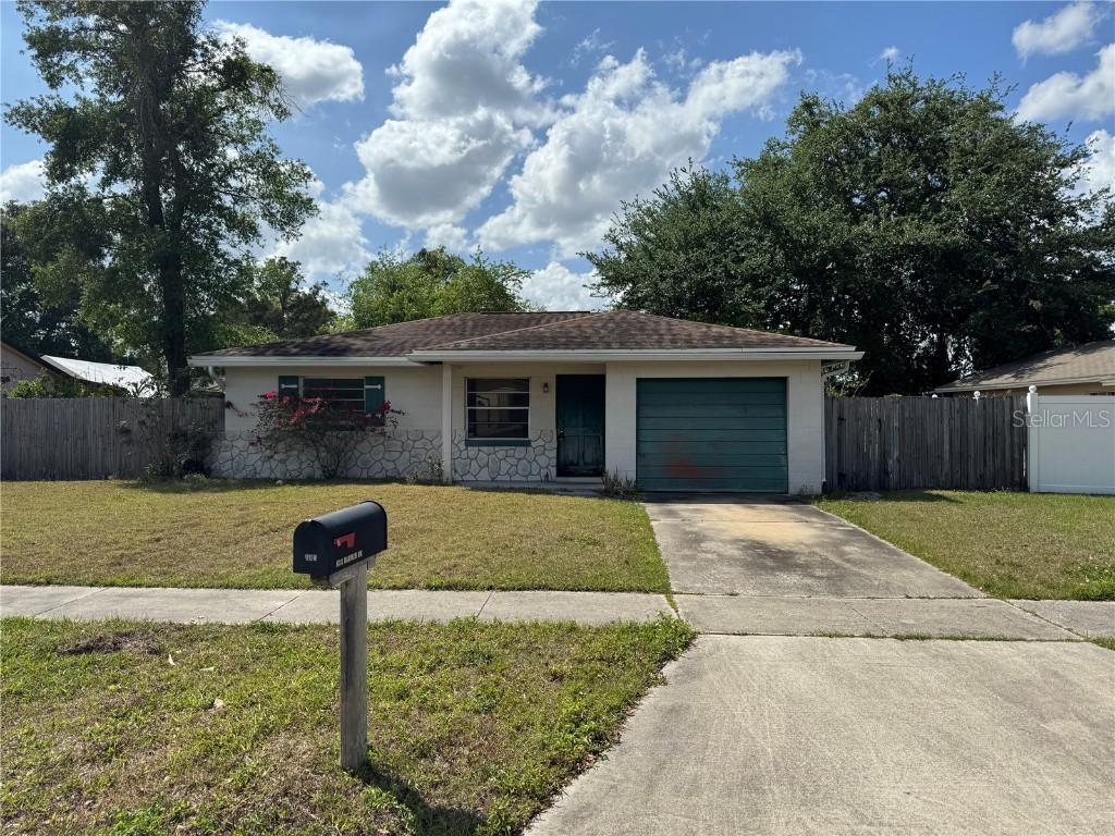871 Darwin Dr., Altamonte Springs, FL 32701
