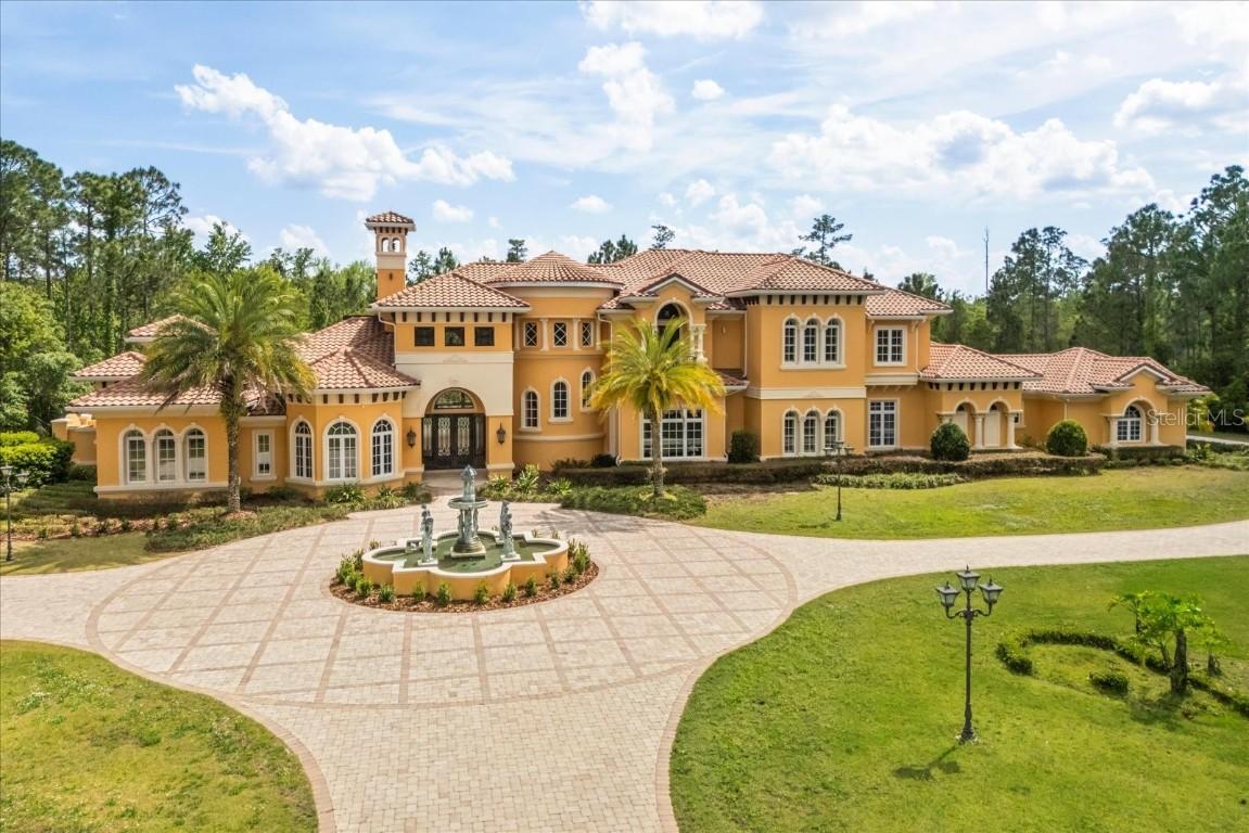 8590 Apache Tr., Kissimmee, FL 34747
