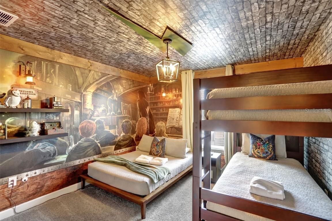 8969 Stinger Dr., Davenport, FL 33896