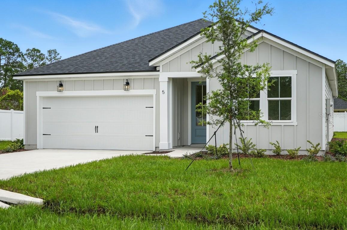 5 Reine Pl., Palm Coast, FL 32164