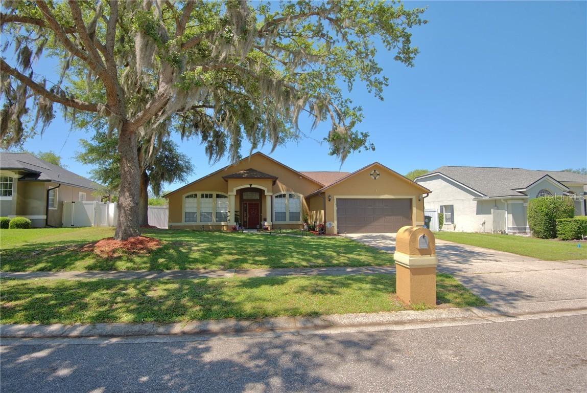 684 Yorkshire Dr., Oviedo, FL 32765