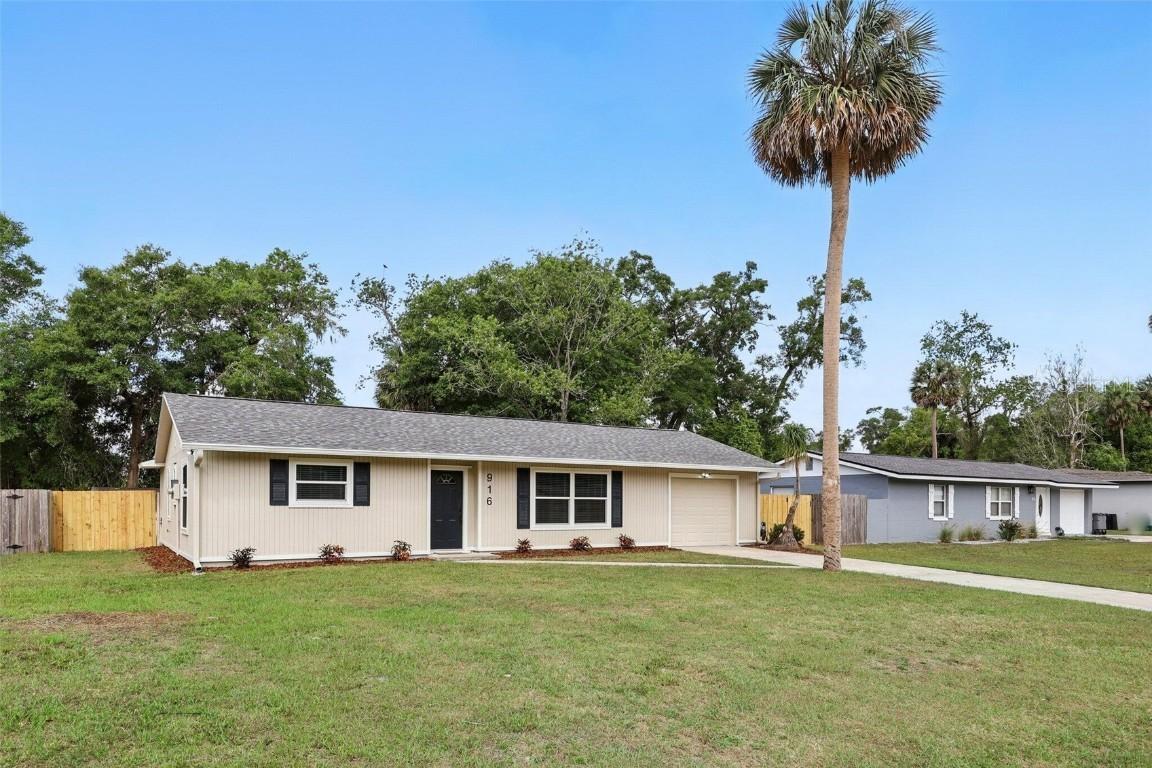 916 Spanish Ln., Deland, FL 32720