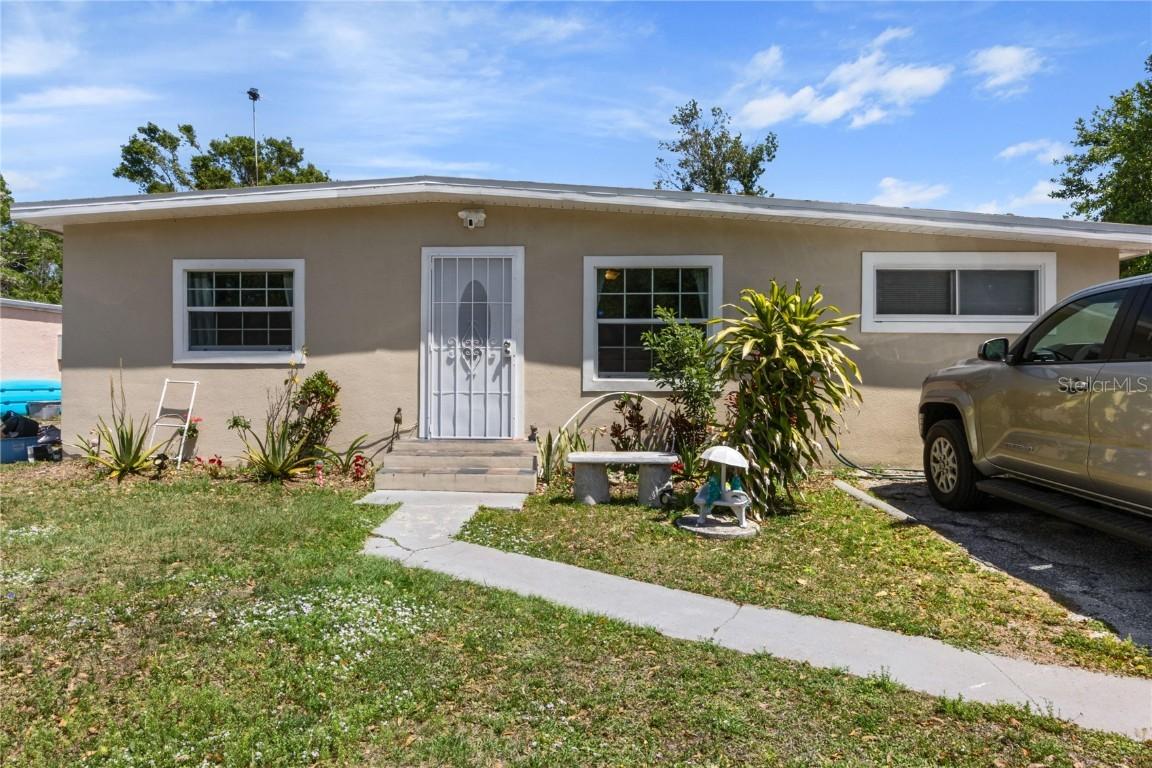 215 Melody Ln., Largo, FL 33771