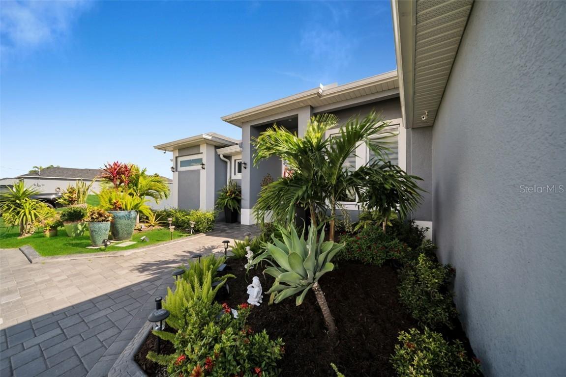 1214 Embers Pkwy., Cape Coral, FL 33993