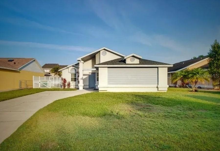 208 Applewood Ct., Kissimmee, FL 34743