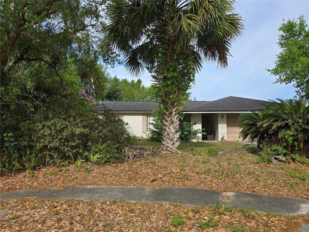 112 Des Pinar Ln., Longwood, FL 32750