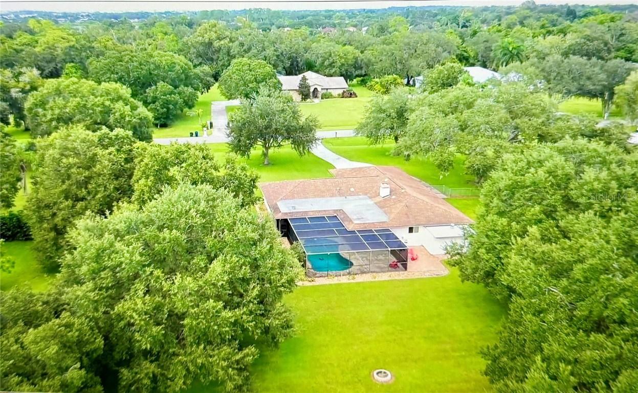 3652 Oak Grove Dr., Sarasota, FL 34243