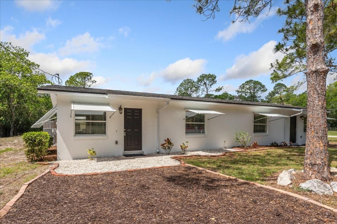 104 & 106 N Driftwood Ln., Sanford, FL 32773