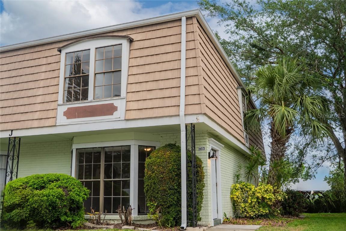 6021 Village Cir., Orlando, FL 32822