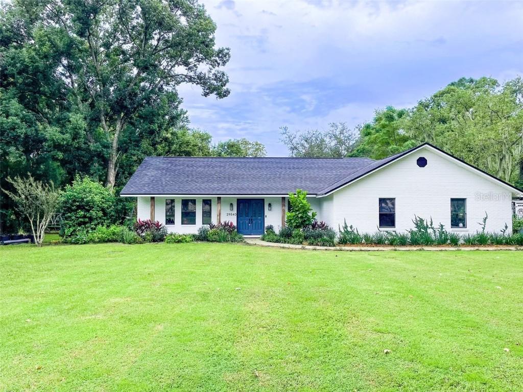 29540 Deerwood Farms Rd., Sorrento, FL 32776