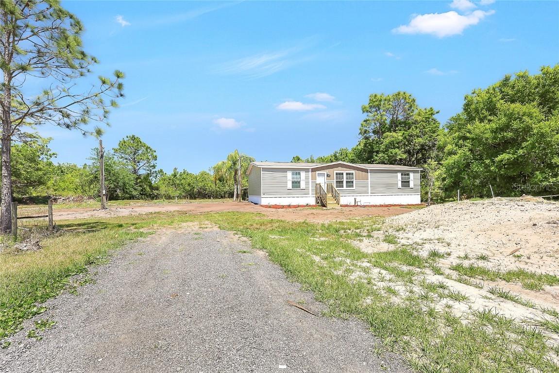 9055 Atlas Dr., St Cloud, FL 34773