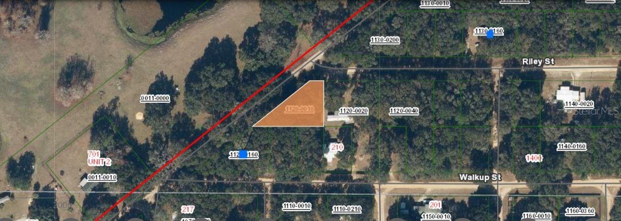 Riley St., Interlachen, FL 32148