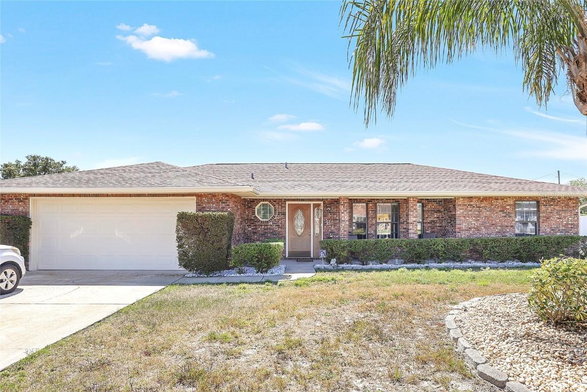 2102 E Atmore Cir., Deltona, FL 32725