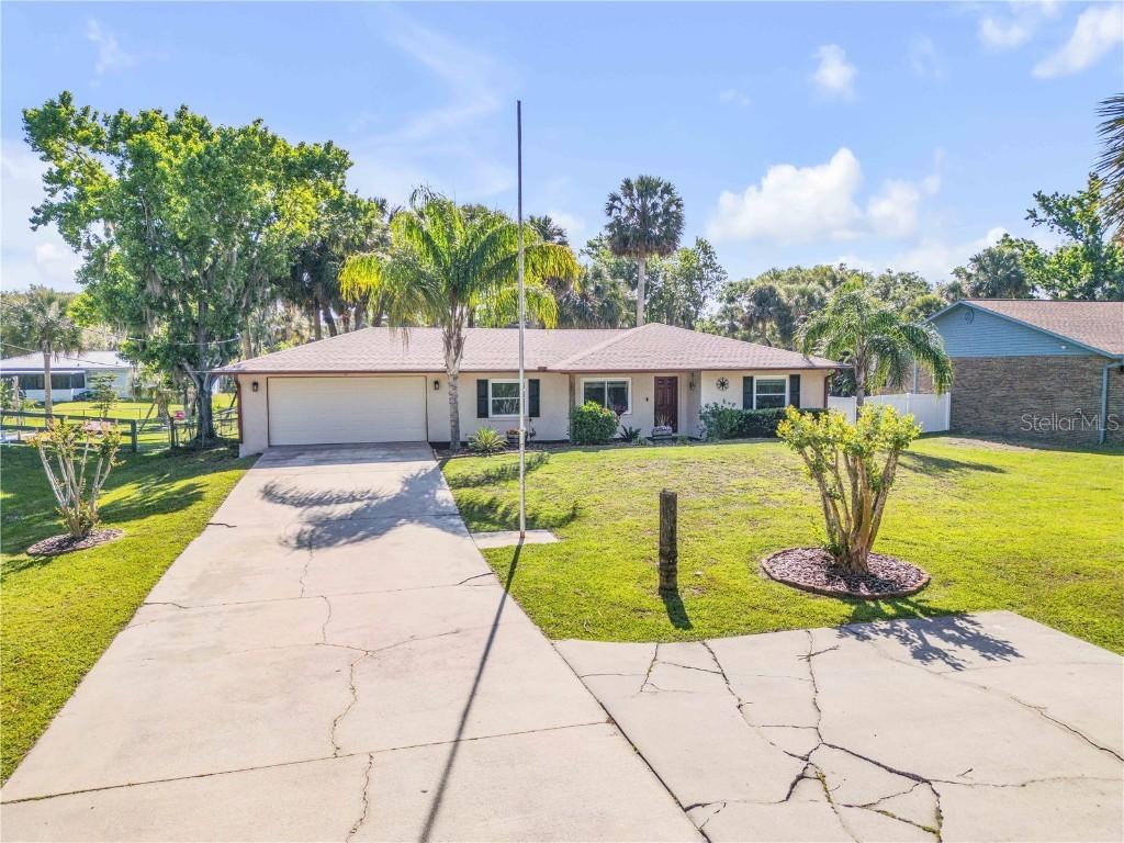 1617 Hontoon Rd., Deland, FL 32720