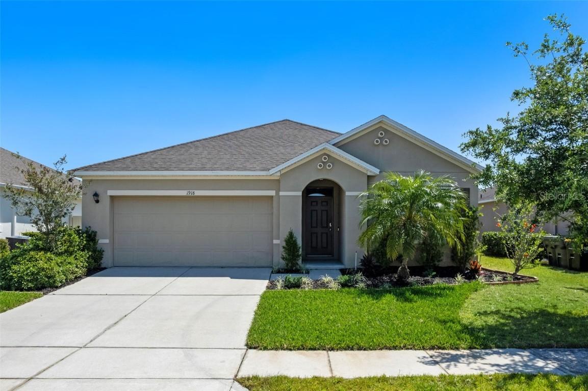 1918 Marabou Dr., Davenport, FL 33896