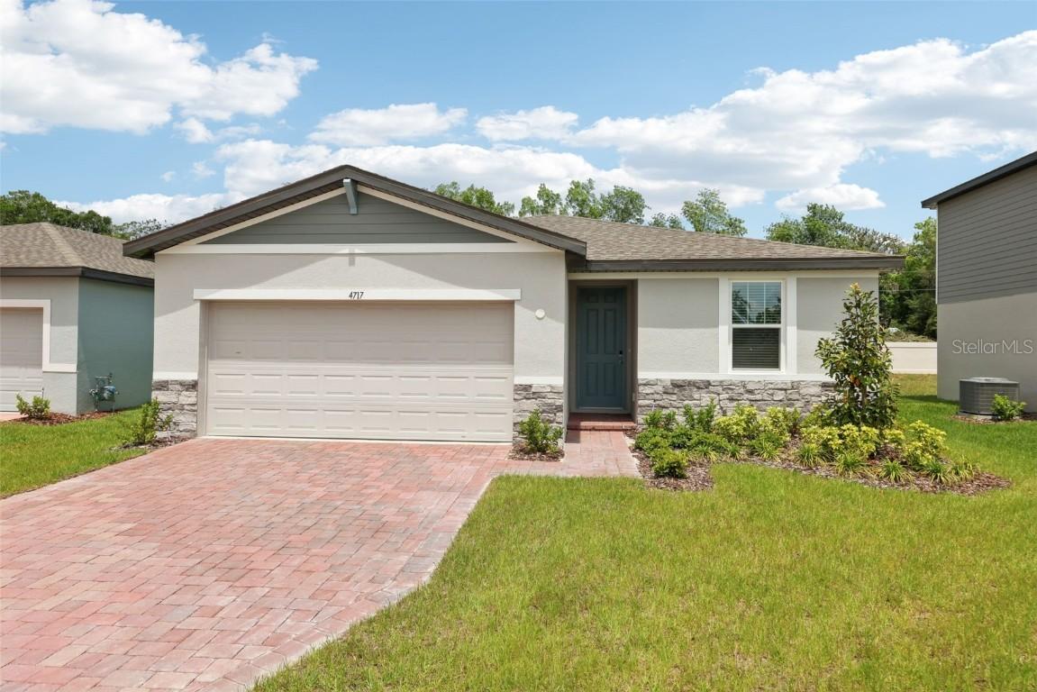 4717 Jasmine Cir., Leesburg, FL 34748