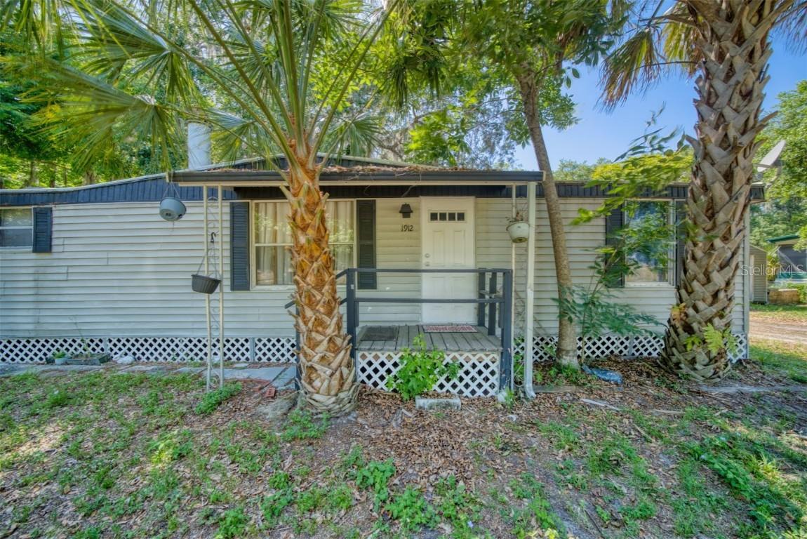 1912 Spring Ave., Oviedo, FL 32765