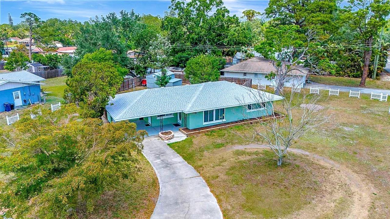 5208 30th St., Bradenton, FL 34207