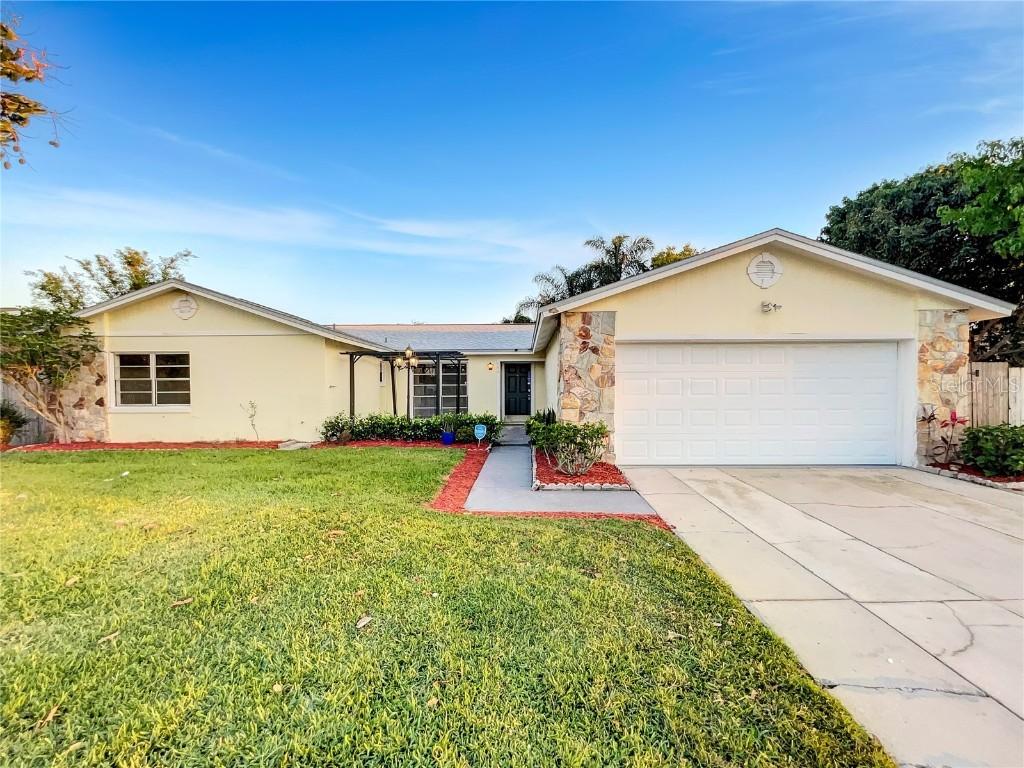 553 Floral Dr., Kissimmee, FL 34743