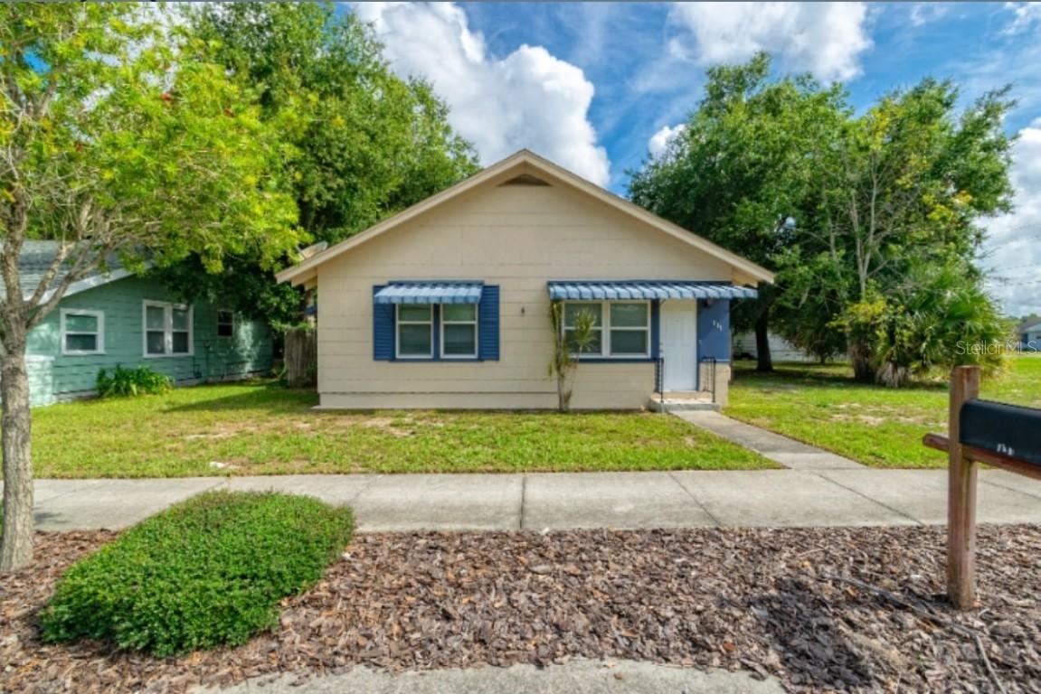 111 E Caroline St., Tavares, FL 32778