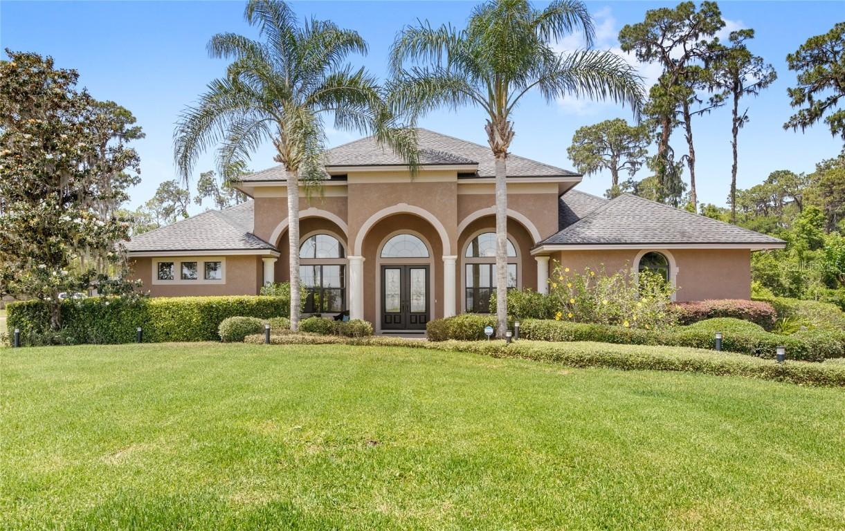2825 Lakeshore Dr., Mount Dora, FL 32757